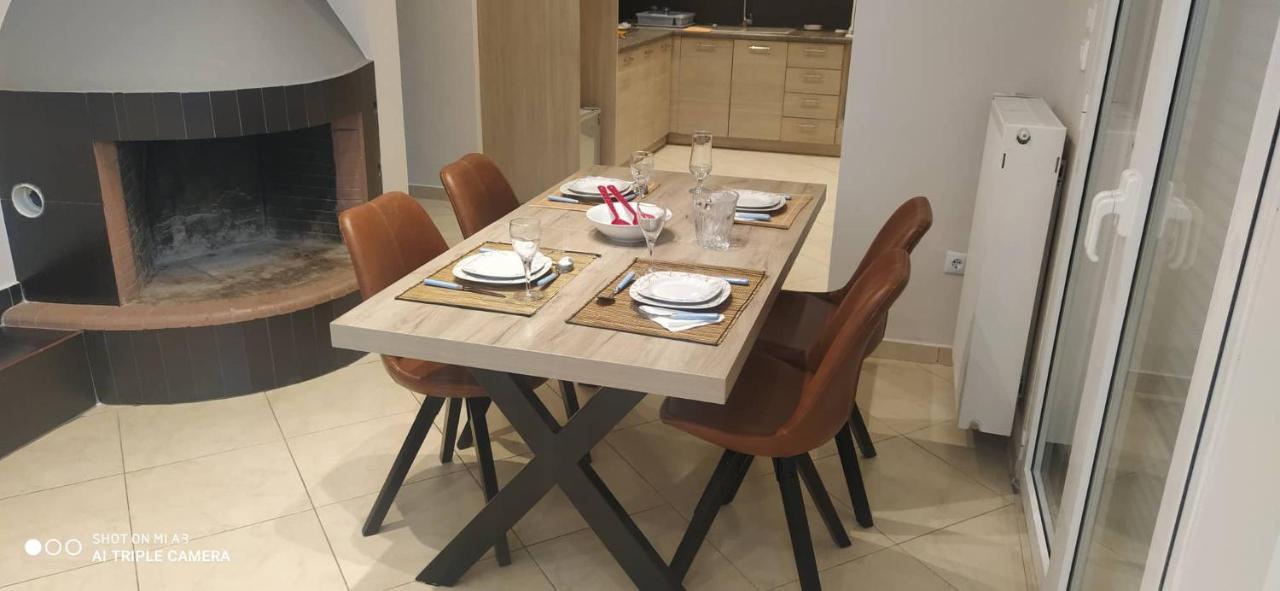 אתונה The Genius Apartment 3 Rooms, Α Floor 3 Υπνοδωμάτια, A Όροφος מראה חיצוני תמונה