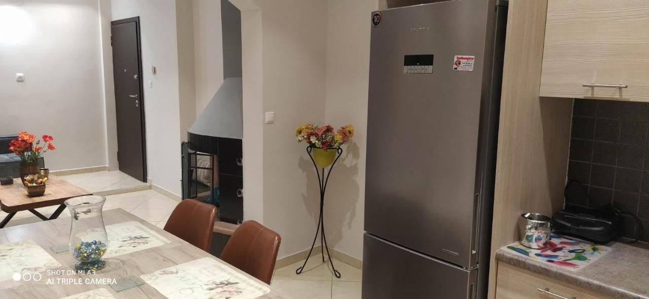 אתונה The Genius Apartment 3 Rooms, Α Floor 3 Υπνοδωμάτια, A Όροφος מראה חיצוני תמונה